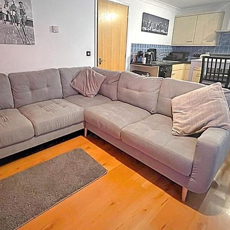 Stylish 2 Bedroom Apartment, Central Exeter, Parking On Site المظهر الخارجي الصورة